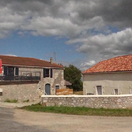 L'Oratori : Chambre La Gabarre Sérignac Exterior foto